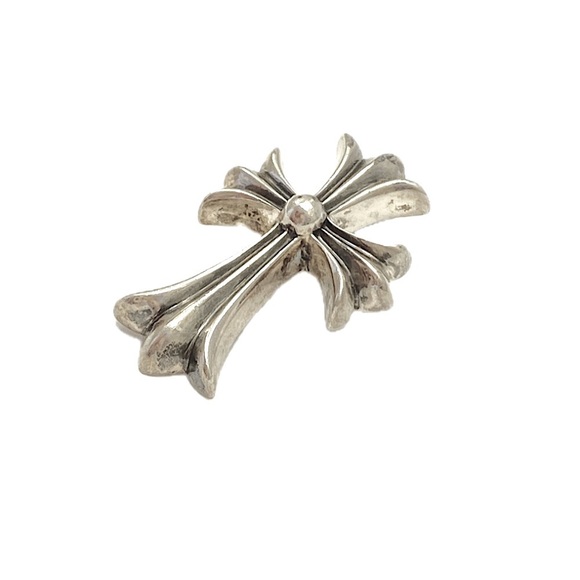 CHROME HEARTS Large Cross Pendant - Necklace - Picture 3 of 9